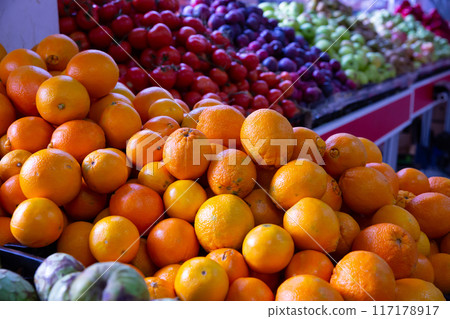 Oranges on market 117178917