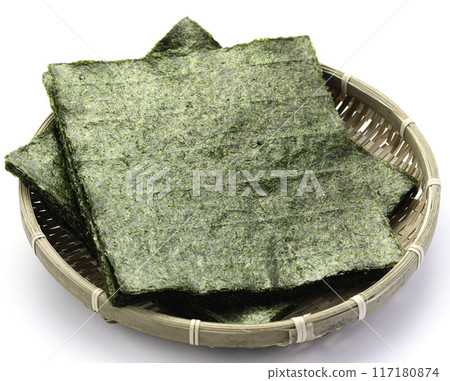 Roasted seaweed from the Ariake Sea (white background) Roasted seaweed from the Ariake Sea (white background) 117180874