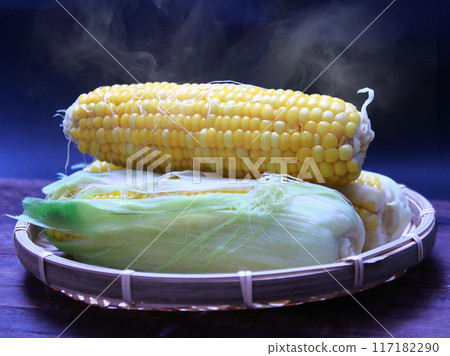 玉米蒸熟 玉米蒸熟 117182290