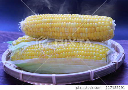 玉米蒸熟 117182291