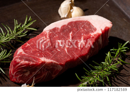 Iron plate BBQ thick cut meat Iron plate BBQ thick cut meat 117182589