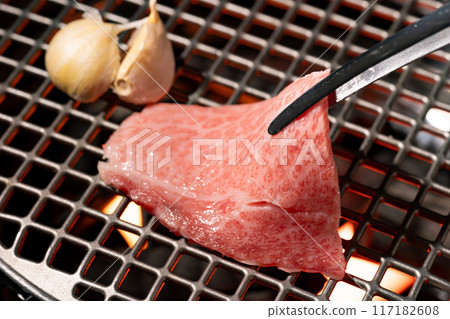 烤肉肩腰肉 117182608