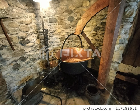 Old-fashioned cheese pot 117182611