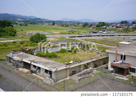Kesennuma City Great East Japan Earthquake Remains (Gymnasium Site) 117183175