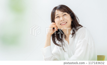 中年女子肖像美女 中年女子肖像美女 117183632