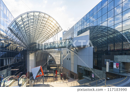 從大樓梯往下看京都站 從大樓梯往下看京都站 117183990