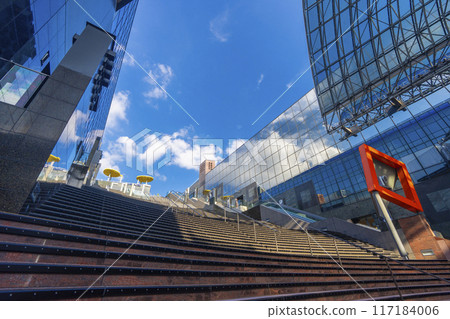 Kyoto Station: Summer sky and grand staircase 117184006