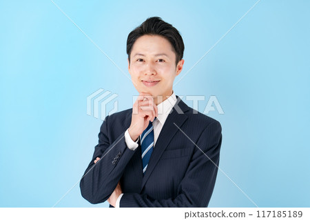 商人中間人肖像 117185189