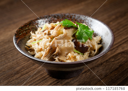 mushroom rice mushroom rice 117185768