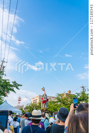 A mechanical doll with a stretchable neck, the Onyudo of the Daiyokkaichi Festival (Yokkaichi City, Mie Prefecture) 117189343