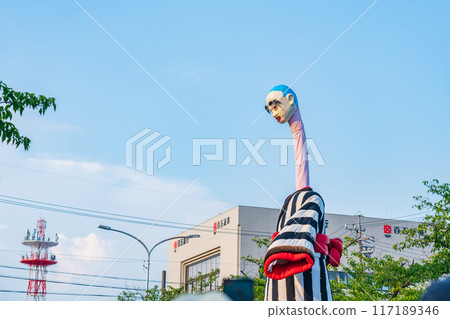 脖子可伸縮的卡拉庫裡人偶 四日市祭的御湯堂（三重縣四日市市） 117189346