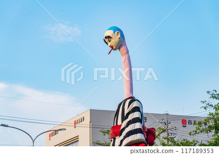 A mechanical doll with a stretchable neck, the Onyudo of the Daiyokkaichi Festival (Yokkaichi City, Mie Prefecture) A mechanical doll with a stretchable neck, the Onyudo of the Daiyokkaichi Festival (Yokkaichi City, Mie Prefecture) 117189353