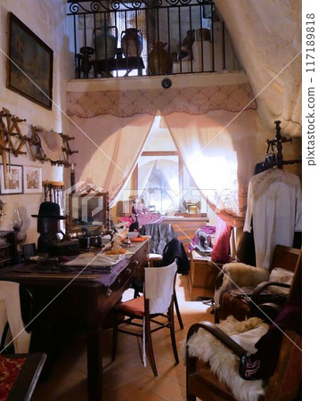 Cozy cave dwellings in Matera, Italy Cozy cave dwellings in Matera, Italy 117189818