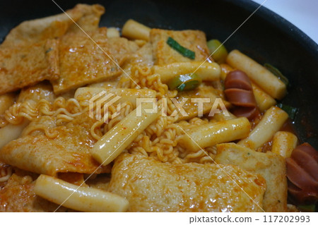 Korean food Tteokbokki, stir-fried rice cakes and fish cakes in a sweet and spicy sauce 117202993