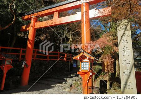 京都貴船神社第二鳥居 117204903