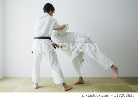 Man in judo uniform 117208623