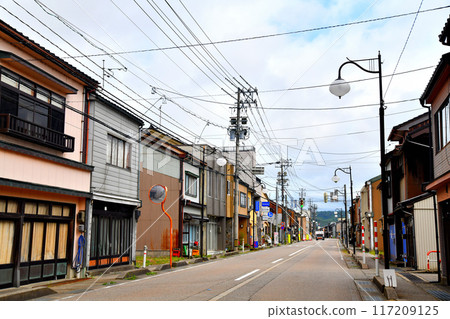 冰見市/縣道373號線冰見江小學入口北町十字路口方向的街景（富山縣冰見市） [2024.8] 117209125
