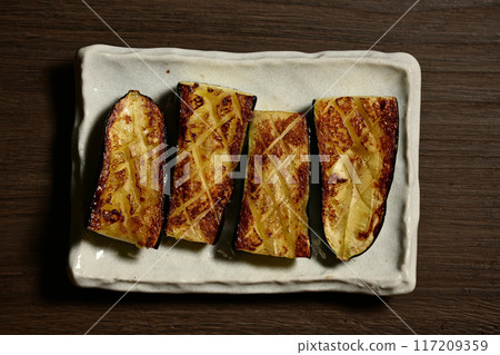 zucchini steak 117209359