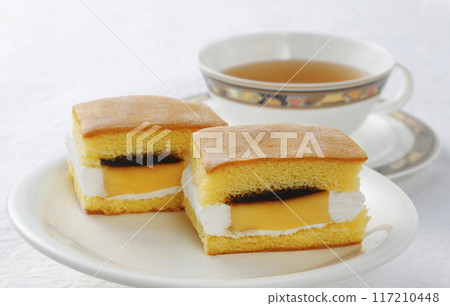 布丁三明治和茶 117210448