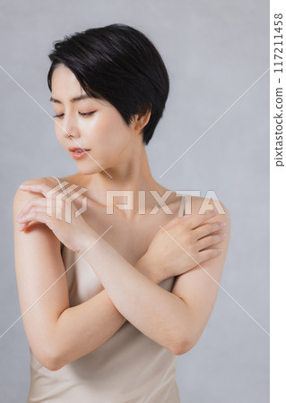 短髮美女圖片 短髮美女圖片 117211458