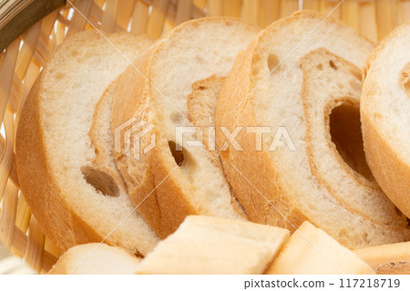 Close-up of grilled wheat gluten 117218719
