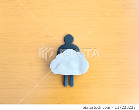 Cloud-shaped accessory on black doll's belly 117220222