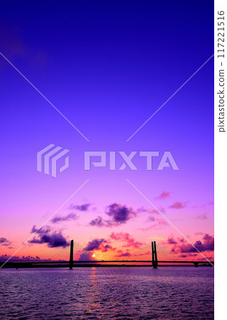 獅子橋樑的日落視圖 獅子橋樑的日落視圖 117221516