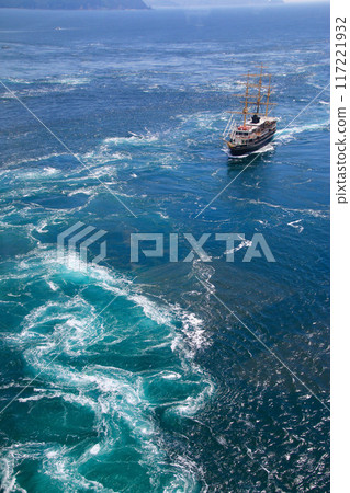 Whirlpools, Naruto Bridge Promenade, Uzu-no-michi (Roadside whirlpools), and sightseeing boats (Naruto City, Tokushima Prefecture) Whirlpools, Naruto Bridge Promenade, Uzu-no-michi (Roadside whirlpools), and sightseeing boats (Naruto City, Tokushima Prefecture) 117221932