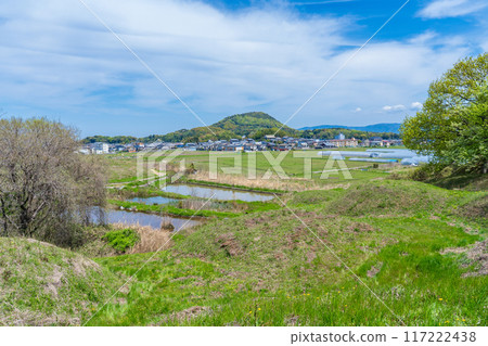 從新澤西千塚古墳公園看到的奈良縣橛原市、根美山和橛原市 從新澤西千塚古墳公園看到的奈良縣橛原市、根美山和橛原市 117222438