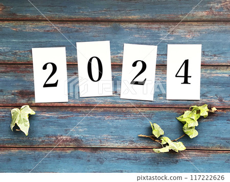 Four white cards arranged vertically_2024 with text 117222626