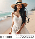 美麗的女人在海灘上散步 117223332