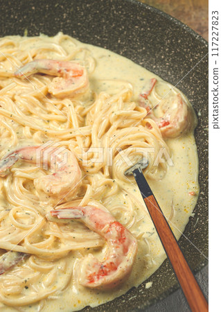spaghetti with shrimp, in cream sauce, homemade, no people, spaghetti with shrimp, in cream sauce, homemade, no people, 117227823