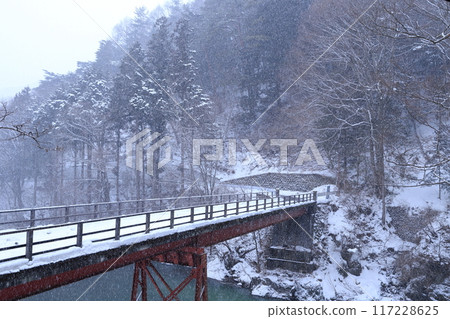 冬天的木曾川（長野縣木曾町日吉市友淵） 117228625