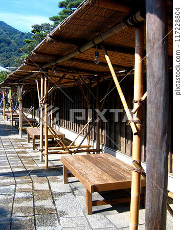 禦蔭橫丁休息區帶遮蔭處 117228804