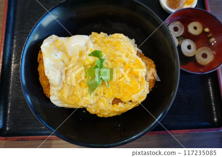 日本料理 豬排丼 117235085