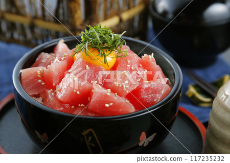 Fresh and delicious tuna chunks bowl Fresh and delicious tuna chunks bowl 117235232