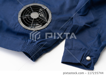 冷氣衣服風扇特寫 117235744