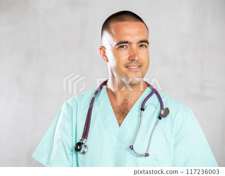 doctor actively imparts 117236003