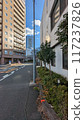 藍天從城市景觀探出頭來 117237826