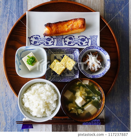 "Small Plate Snacks (Japanese Set Meal)" "Small Plate Snacks (Japanese Set Meal)" 117237887