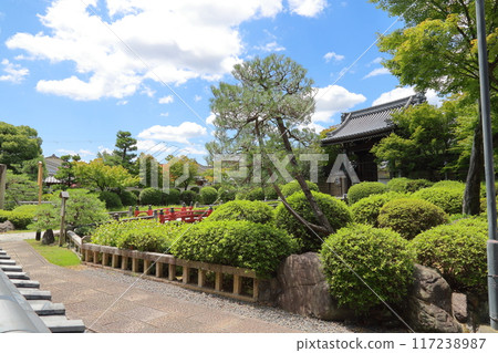 Myomanji Temple, head temple of the Kenpon Hokke Sect, Kyoto City, Sakyo Ward, Iwakura Hataeda-cho Myomanji Temple, head temple of the Kenpon Hokke Sect, Kyoto City, Sakyo Ward, Iwakura Hataeda-cho 117238987