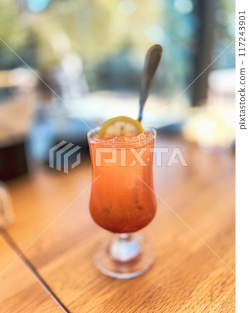 桌上的冷飲 桌上的冷飲 117243901
