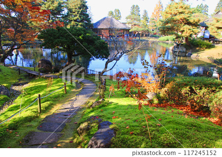 Autumn in the Imperial Botanical Garden, a nationally designated scenic spot (Aizu-Wakamatsu City, Fukushima Prefecture) Autumn in the Imperial Botanical Garden, a nationally designated scenic spot (Aizu-Wakamatsu City, Fukushima Prefecture) 117245152
