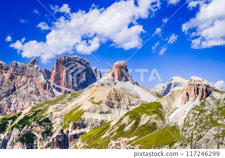 Dolomites, Italy. Scenic range Dolomiti di Sesto, South Tyrol. Location Cortina d'Ampezzo, Europe. 117246299