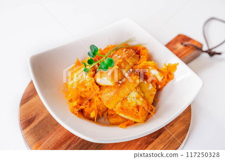 紅蘿蔔白切炸豆腐 紅蘿蔔白切炸豆腐 117250328