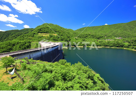 [Hiroshima Prefecture] Nukui Dam and Nukui Dam Resort on a clear day 117250507