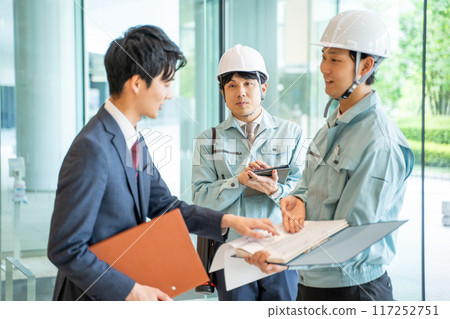 與建築業或總承包商的會議圖片 117252751