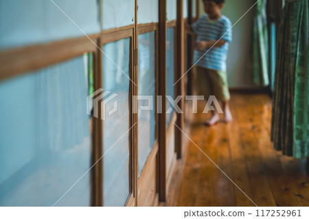 Corridor of old houses Corridor of old houses 117252961
