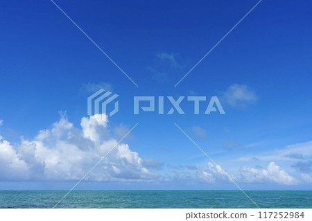 Ishigaki Island's blue sea, sky and white clouds Ishigaki Island's blue sea, sky and white clouds 117252984