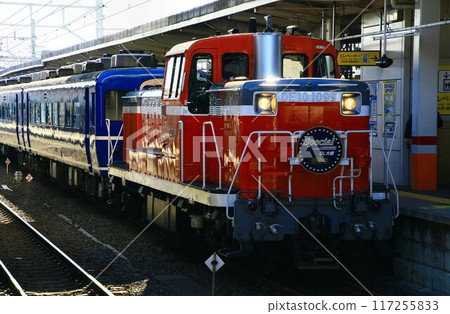 Running across the Kanto Plain!! A revival of the old passenger train... Tobu Railway/DL Daiki Special 117255833
